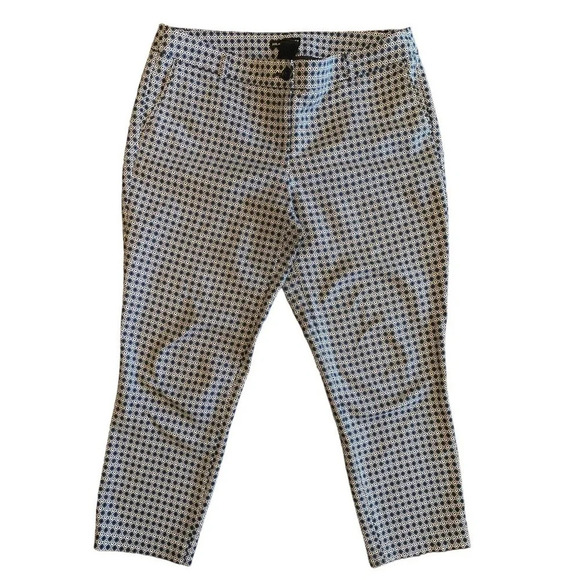 Hilary Radley Slim Leg Ponte Print Crop Pant Black & Blue Medallion Size: 12 - Picture 2 of 8